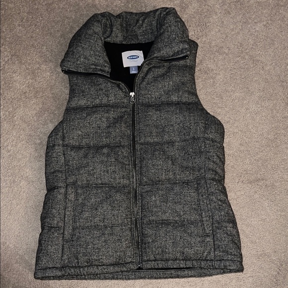 Old Navy Jackets & Blazers - Old Navy Cozy Charcoal Herringbone Fleece Lined Quilted Puffer Vest-size SP, EUC